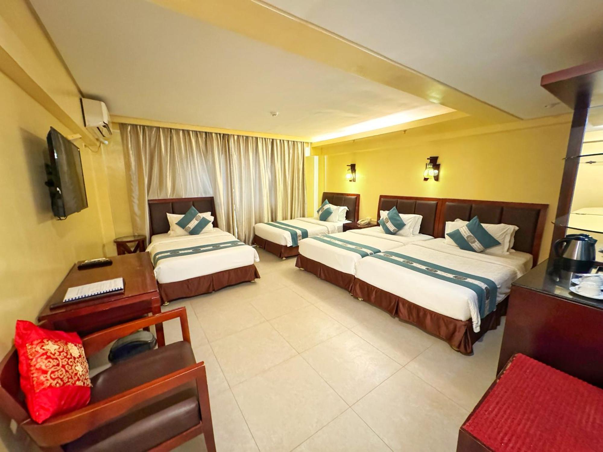 Golden Phoenix Hotel Boracay Manoc-Manoc Exterior foto