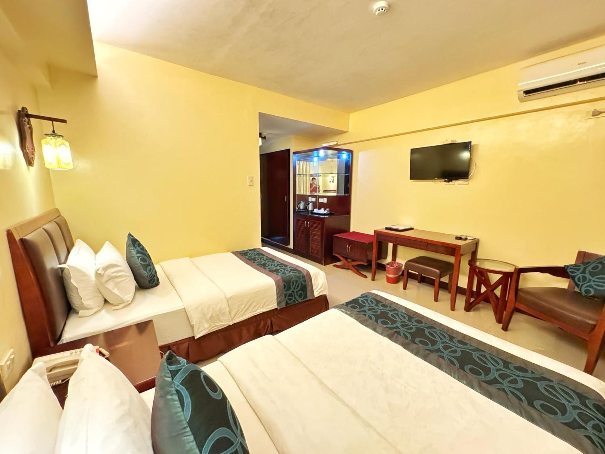 Golden Phoenix Hotel Boracay Manoc-Manoc Exterior foto