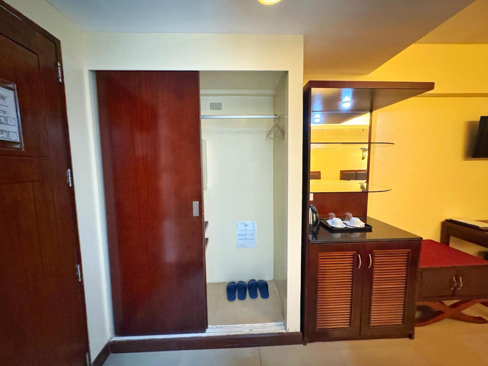 Golden Phoenix Hotel Boracay Manoc-Manoc Exterior foto